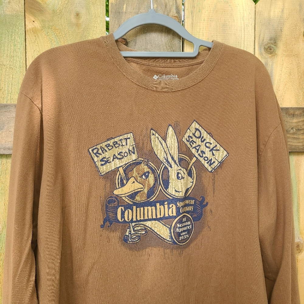 Columbia men's long sleeved rabbit duck season sign graphic funny sz Large‎